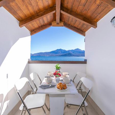 Blu Lake Apartment On Ghiffa Beach - Happy Rentals Bagian luar foto